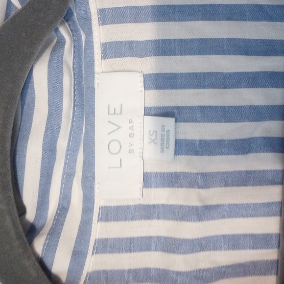 LOVE BY Gap button downshirt size xs - Picture 2 of 6